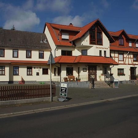 Deutsches Haus Hotel Restaurant Gastwirtschaft Biergarten Am Radweg Bermuthshain Exterior foto