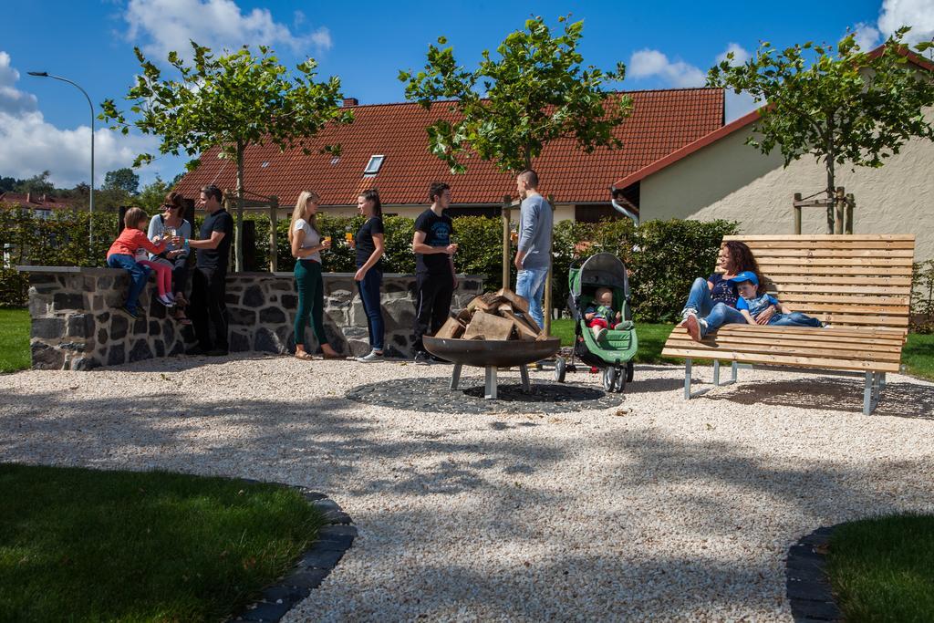 Deutsches Haus Hotel Restaurant Gastwirtschaft Biergarten Am Radweg Bermuthshain Exterior foto